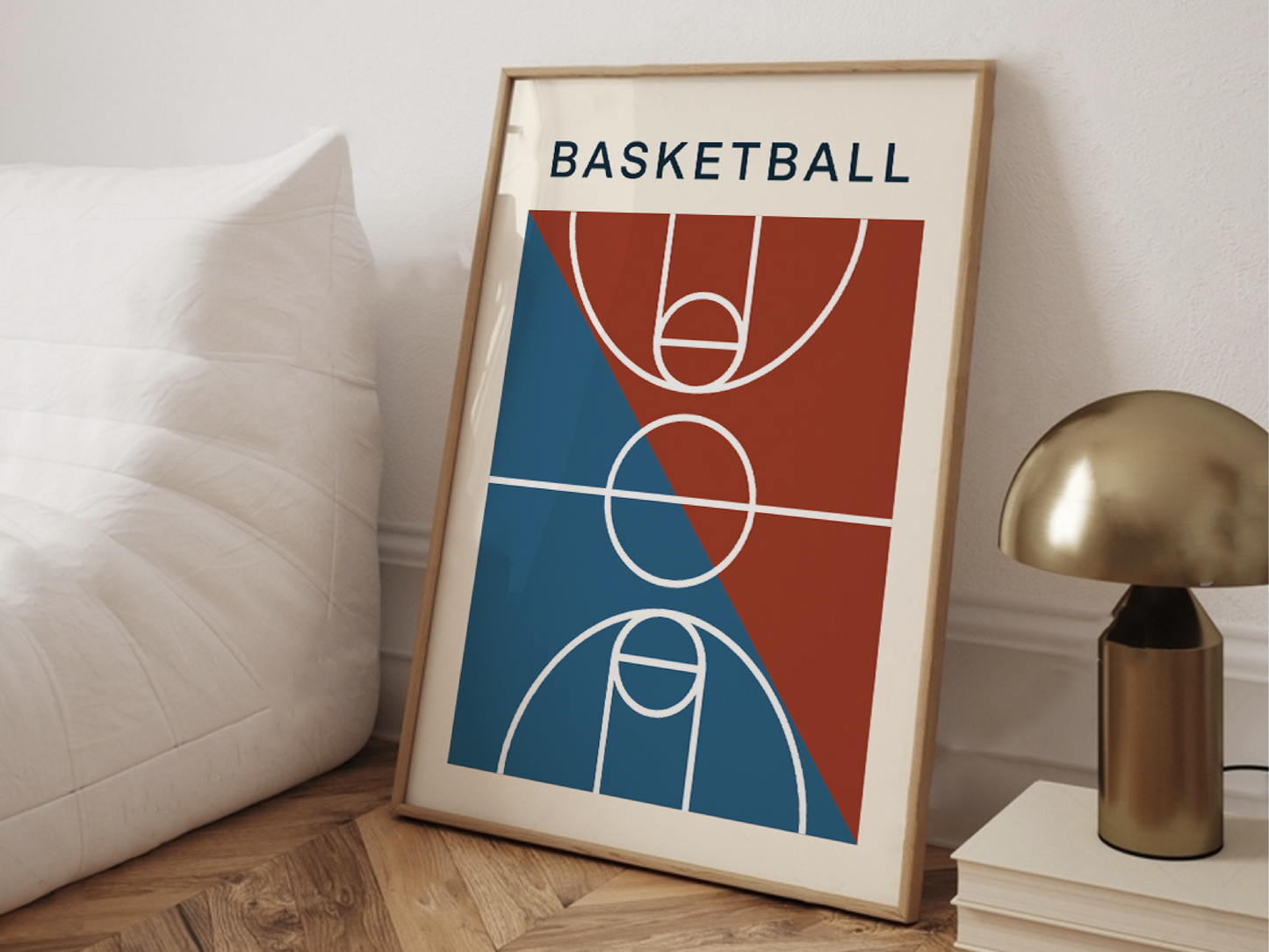Affiche minimaliste de basket avec un terrain stylisé. Parfaite pour les passionnés de basketball.