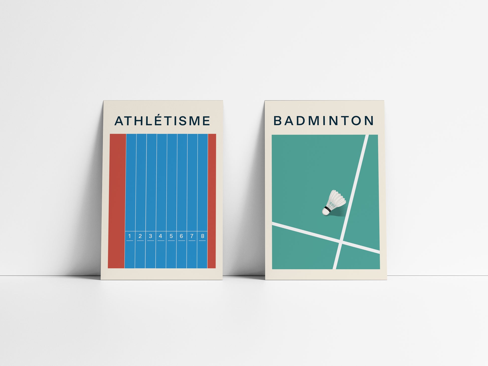 Deux affiches sur le sport, l'athlétisme ainsi que le badminton