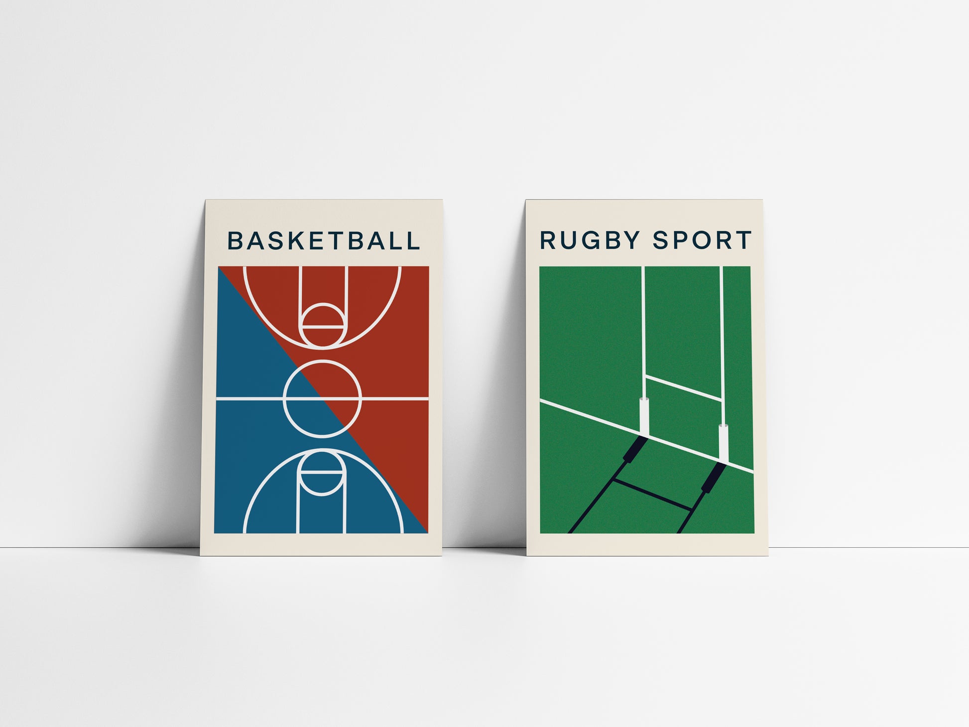 Deux affiches sur le sport, l'une sur le basketball et l'autre sur le rugby